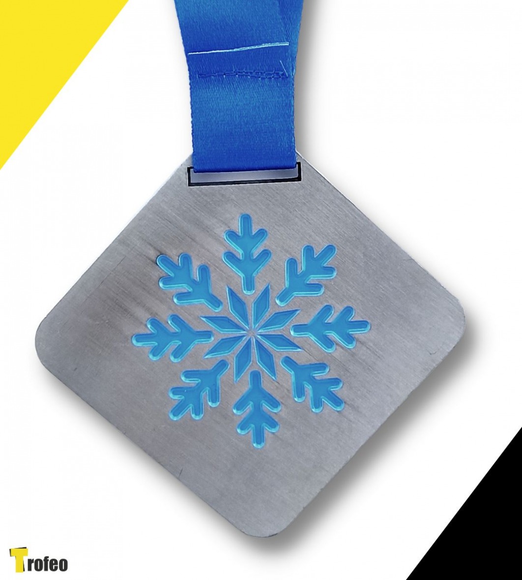 Medal odlewany na sporty zimowe
